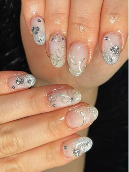 ジョリ チュン(JOLIE TRUONG)/