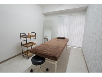 エルシンメトリー矯正院(ailesシンメトリー矯正院)/落ち着いて受けられる施術室