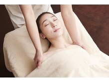 サレーヌ浦和駅前/背中・胸元ストレッチ