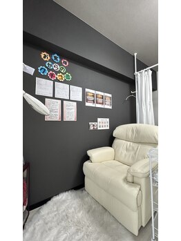 ホワイトニングショップ 豊田店(WHITENING SHOP)/寝心地最高リクライニングチェア