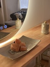 アロマ アンド ハーブス(Aroma&Herbs)/岩塩にアロマを垂らして☆