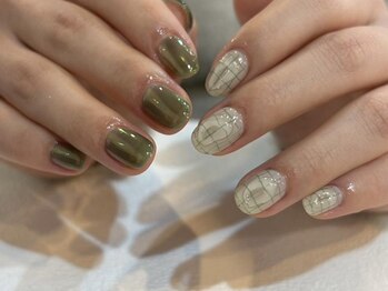 アイネイルズ 梅田店(I nails)/アシメミラーチェックぷっくり