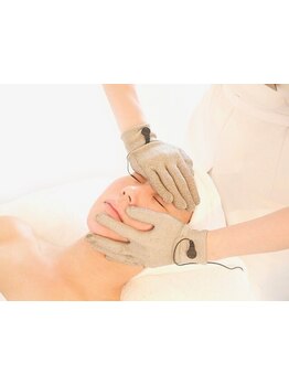 ホウレイ線・たるみ改善！予防ケア