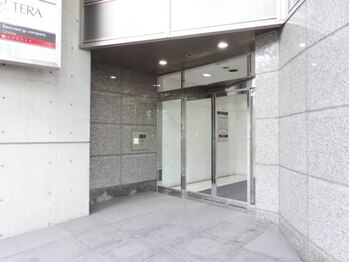 ティージュ/サロンビル入り口