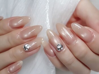 リユール(Liure.)の写真/長さ出しでデザインの幅も広がる♪爪の薄さ/フォルム等,爪のお悩みも解決!確かな技術で美しい仕上がりへ☆