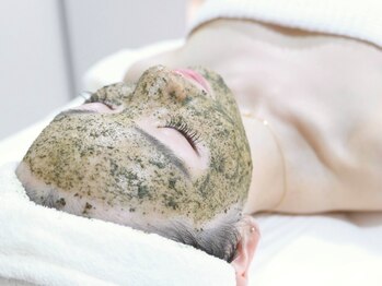 ウニ(uni)の写真/ハーブピーリング/毛穴洗浄の本格毛穴ケアで余分な角質をスッキリ除去し自信のある素肌へ◎