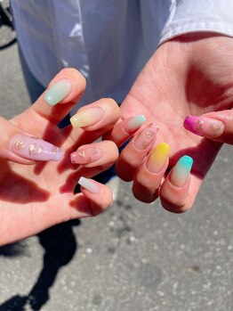 エム(em)/カラフルグラデーション