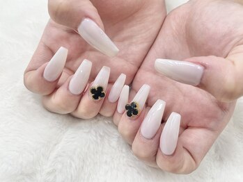 ティエルジェー(Tielle J)の写真/【繊細なアートはお任せ☆】定番から流行りのデザインまでご用意あり♪とことんこだわった指先に◎