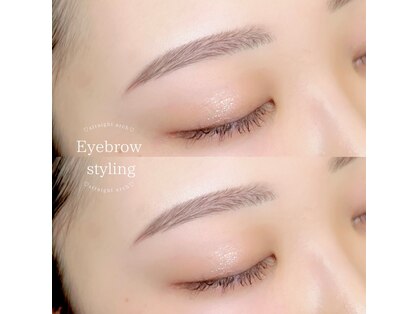 ホワイトアイ 金沢店(WHITE EYE)の写真