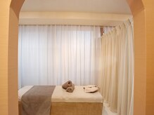 清潔感のある個室空間でゆったりとカウンセリングと肌質改善を♪