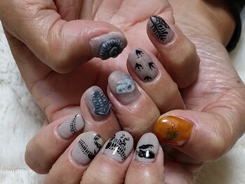 エリーズナードネイルズ(Erie’s Nerd Nails)の写真/《お持ち込みデザインもOK！》シンプルなデザインからイベントネイル、推しネイルも当店にお任せください♪