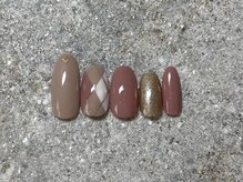 ネイルアンドアイラッシュサロン ミッタ(Mitta)/¥7000-