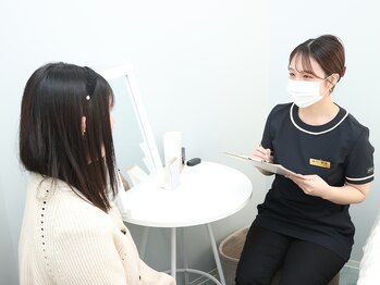 シアー(sHeeR)/お客様に寄り添いカウンセリング