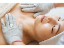 トトノエル(TOTONOEL)の雰囲気（強力EMSで足先から首まで筋膜リリース★辛い肩こり腰痛・猫背に）