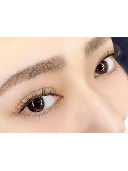 ナチュラル上品な目元にしたい