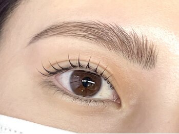 ピリナ(Pilina)の写真/自然な仕上がりで目元の印象UP♪次世代まつ毛パーマのパリジェンヌラッシュリフトでパッチリ可愛いお目元に