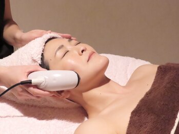 モア ビューティー(MORE beauty)の写真/夏の紫外線シミ予備軍対策！毛穴/ざらつき/しわ・たるみ悩みの多いエイジング肌をトータルケアで鎮静★