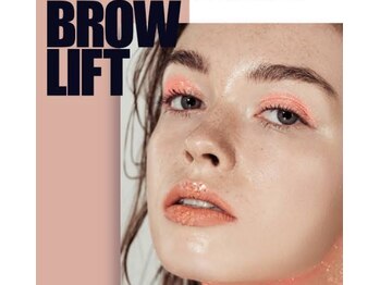 ククナドット(kukuna.)/ハリウッドアイブロウリフト