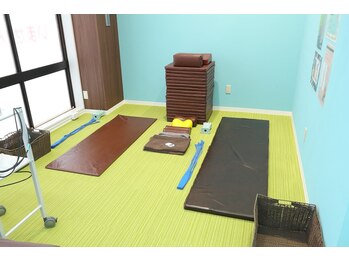 はやしハリきゅう整骨院 セリオ大曲院/当店の施術場所の雰囲気です☆