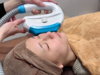 ミセル mozoワンダーシティ店(MYTHEL)の写真/《フォト美顔で水光ツヤ美肌★》毛穴をキュッと引締めくすみ解消！シミ・小じわ、加齢による肌トラブル改善