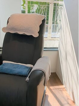 デイクレール(Day cleur)の写真/大人女性の目元エイジングケア☆一人一人のお悩みに合わせたデザインをご提案いたします♪