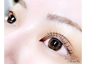 ラズリ(razuri)/*パリジェンヌラッシュリフト*