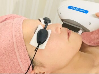 オルオル(olu olu)の写真/光フェイシャルコースでコラーゲン生成を促し、気になるホウレイ線やたるみ、しわにアプローチ◎