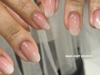 ネイルドットスタジオ 堺筋本町(NAIL DOT STUDIO)/ピーチグラデーション