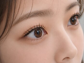 ビポルテ(BPORTE)の写真/キープ力に感動の声続出♪一日中、可愛い目元が続くまつ毛パーマ！毎朝のメイクがもっと楽しくなる♪
