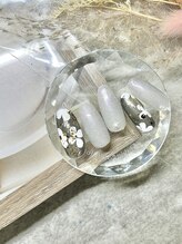 ルミライズ(Lumirise)/大人可愛いフラワーネイル