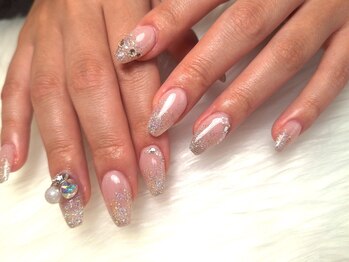 ユコネイル 茨木(Yuko Nail)/ラメグラデーション