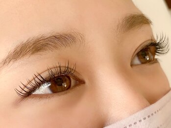 ジゼル 恵比寿本店(GIZELE)の写真/ナチュラルから束感・ボリュームのあるデザインまで自由自在♪≪ラッシュリフト¥5980~≫魅力溢れるお目元へ
