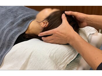 まこと整骨院の写真/【最短2回で卒業へ】首肩の重だるさから解放！その場しのぎはを終わりにし、羽が生えたような軽さを！