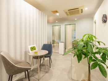 モミノキ(Momino-ki)/サロン内/ホール