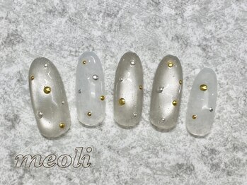 ワンカラー+スタッズアート