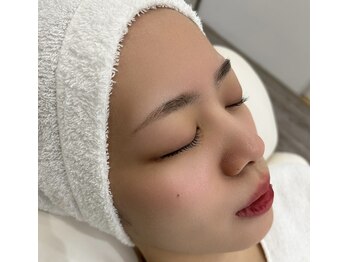 ラシーム(Racime)の写真/プロの本格シェービング×エステの相乗効果＊古い角質を吸着除去して、パッと明るい理想の素肌美へ◎