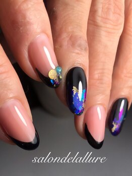 サロンドラリュール(Salon de L'Allure)/