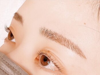 ミイシャ(miisha)の写真/眉毛で第一印象が変わる!骨格似合わせで洗練された自分史上最高の目元へ◎WAX脱毛だから化粧ノリもUP♪