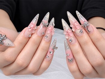 ネイルズ イロハ 池袋店(NAILS 168)の写真/【池袋エリアトップクラスの実力】長さだしデザインが豊富◎3000種以上のパーツをご用意！モチの良さ◎