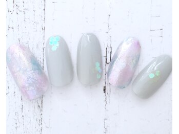 ムーネイル(mou nail)/シンプルにこだわりシェルネイル