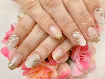 デコルネイル(Decor nail)/[中村]白グラデ&ラメ☆