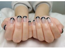 ココズルーム(KOKO's Room)/秋のカーキフレンチネイル