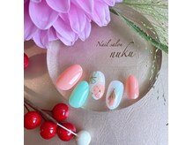 ネイルも可愛くお正月アートで♪