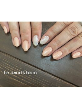 ネイルサロンアンドスクール ビーアンビシャス(be ambitious)/細かいシェルを散りばめて