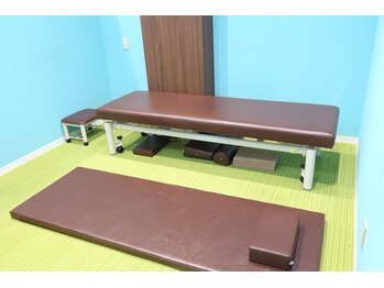 はやしハリきゅう整骨院 セリオ大曲院/当店の施術場所の雰囲気です☆