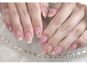 フェリーズ 浜松町店(Feliz)の写真/《好立地で通いやすい♪》仕事帰りやお出かけ前に◎リラックスしながらお気に入りのアイ・ネイルを楽しめる