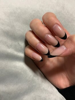 イルネイル バイ ルアナ(001..Nail by Luana.)/バーチャルフレンチネイル