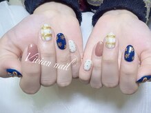 ヴィヴィアン(Vivian)/ネイビー花ネイル