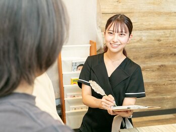 眉ラウンジ 名古屋国際センター店(眉LOUNGE)の写真/夜遅くまで営業◎お仕事帰りにも通いやすい眉毛サロン！