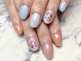 バイカラー押し花ネイル